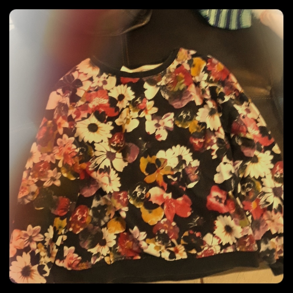 Girls sweater